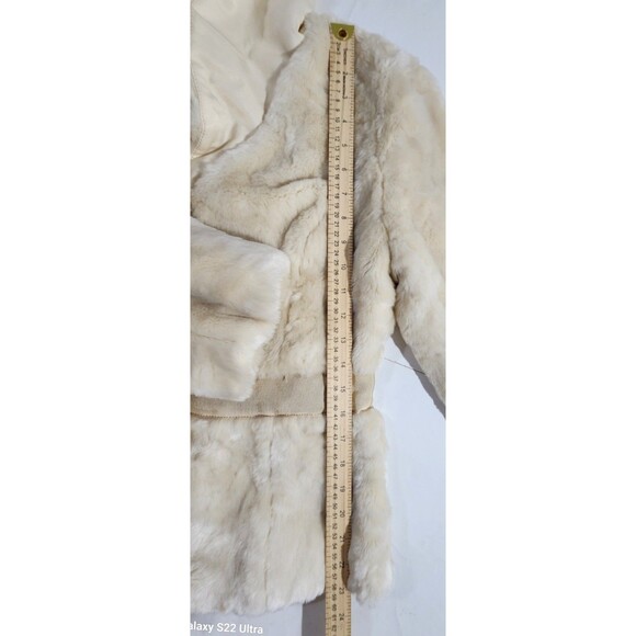 Beth Bowley Cream Faux Fur Jacket With Rose Accent Womens Size M Lined - Picture 12 of 15